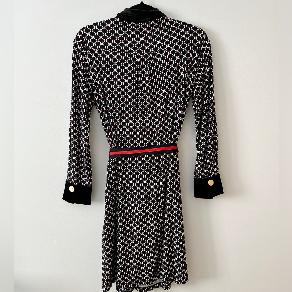 ESQUALO Black and White Patterned Long-Sleeve Dress with Red Belt - Picture 3 of 5